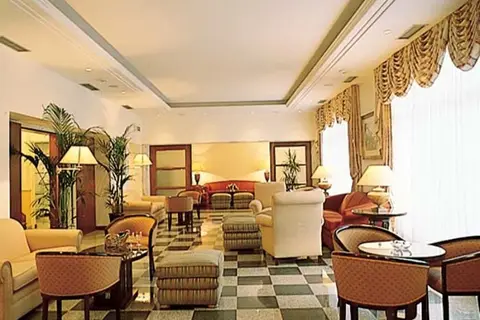 Hotel Metrópole in Almada — foto 4