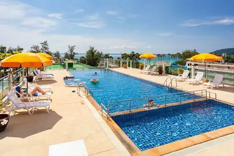 Baumancasa Beach Resort in Karon