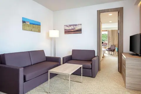 Hilton Garden Inn Tirana in Tirana — foto 15