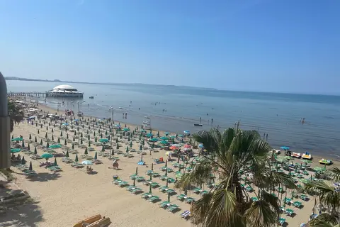 Resort Hotel Ilaria Internacional Durres in Durrës — foto 3