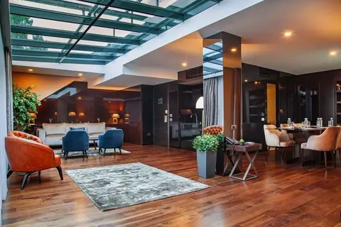 Saint Ten Hotel in Belgrado — foto 15