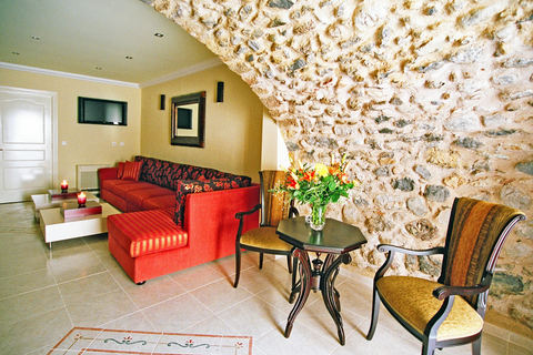 PIERIDES Suites & Studios foto 10