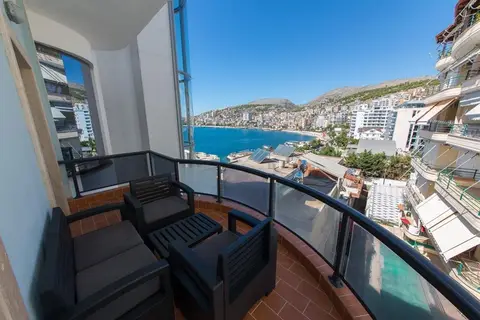 Brilant in Sarandë — foto 18