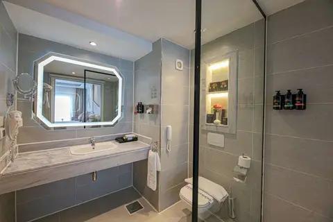 Rewaya Luxury Resort in الاحياء — foto 25