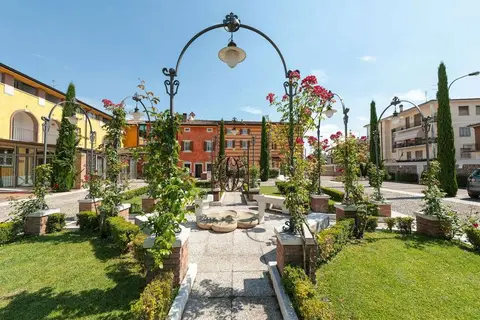 Hotel Villa Malaspina in Castel d'Azzano — foto 13