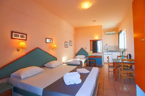Filoxenia Hotel - Apartments in Θεολόγος — foto 25