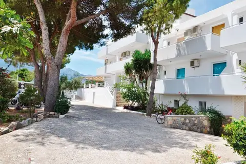Blue Nest Hotel in Τιγκάκι — foto 14