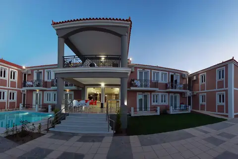 Sun & Sea Luxury Hotel in Πέτρα — foto 19