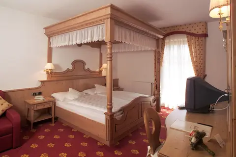 Hotel Flora in Sëlva - Wolkenstein in Gröden - Selva di Val Gardena — foto 12