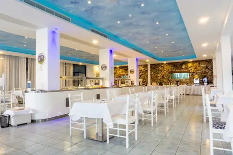 Anonymous Beach Hotel in Αγία Νάπα — foto 17
