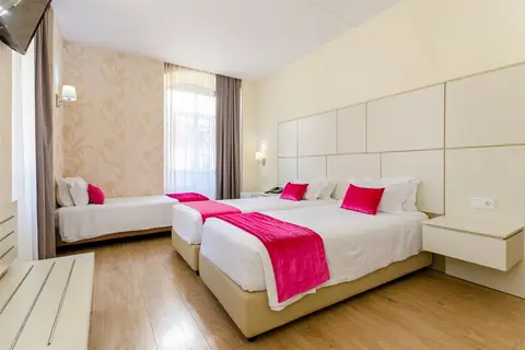 LX Rossio Hotel in Almada — foto 19