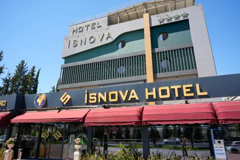 Isnova Hotel in Kepez