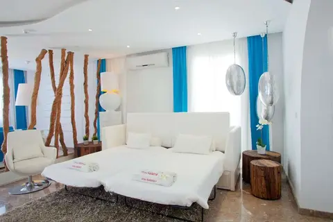 Louis Althea Kalamies Luxury Villas in Παραλίμνι — foto 16