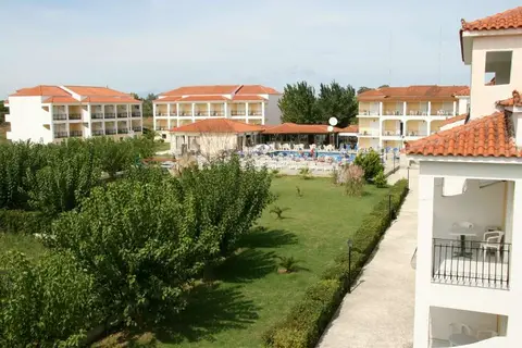 Village Inn Studios & Appartementen in Laganas Municipal Unit, foto 27