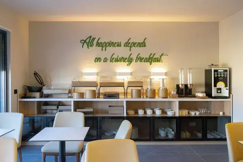 Si Hotel Tirana in Tirana — foto 8