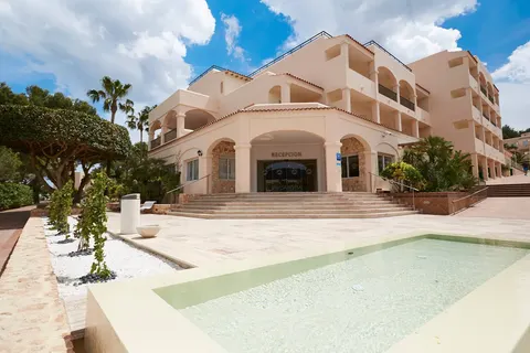 Invisa Hotel Club Cala Blanca foto 9