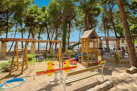 Matilde Beach Resort in Cres — foto 9