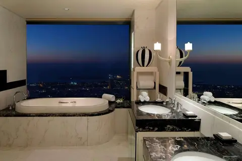 Conrad Dubai in Dubai — foto 19