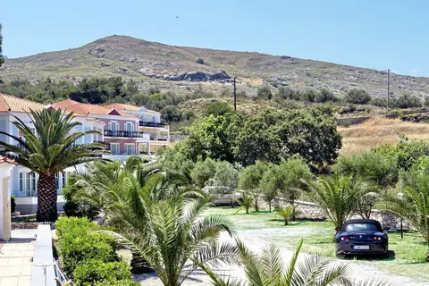 Panselinos Hotel in Μόλυβος — foto 10