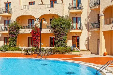 Blu Hotel Morisco Village in Cannigione — foto 2