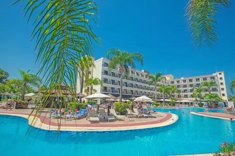 Tsokkos Gardens Hotel in Παραλίμνι — foto 4