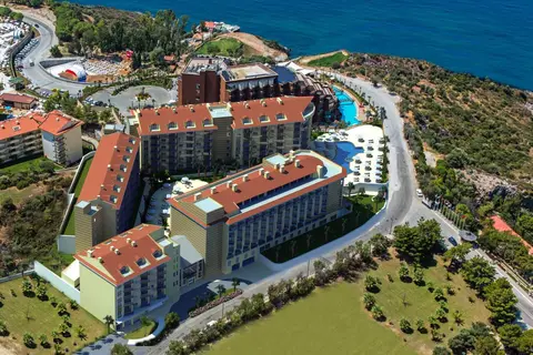 Ramada Hotel & Suites by Wyndham Kusadasi in Kusadasi — foto 12
