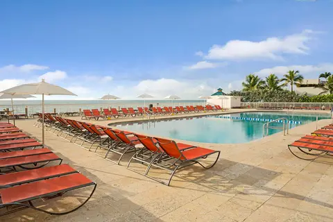 Ramada Plaza by Wyndham Marco Polo Beach Resort in Sunny Isles Beach — foto 14
