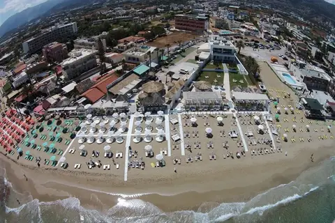 Pleasure Beach Hotel in Δημοτική Ενότητα Μαλίων — foto 8