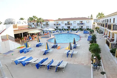 Cosmelenia Hotel & Apartments in Ayia Napa — foto 4