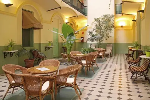 Peninsular in Barcelona — foto 6