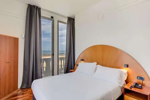 Hotel Kursaal in Cattolica — foto 2