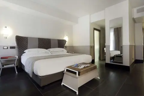 Mood Suites Tritone in Rome