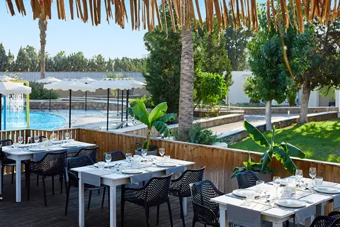 Miraluna Beach Resort in Κιοτάρι — foto 10