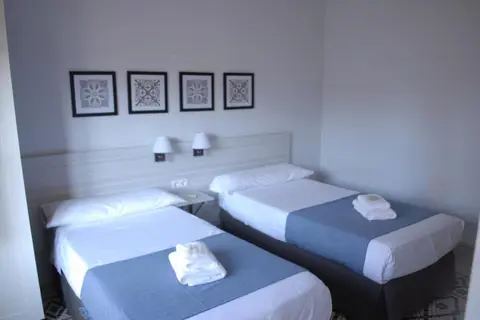 La Perla Granada Suites in Granada — foto 6