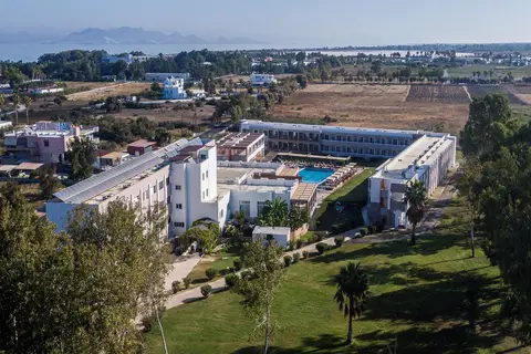 Aegean Bay Hotel in Μαρμάρι — foto 26