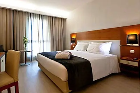 Mercure Lisboa Hotel in Almada — foto 2