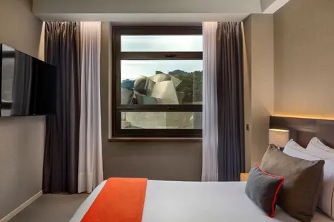 The Artist Grand Hotel of Art in Bilbao — foto 4