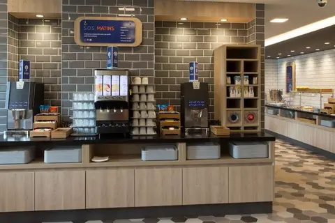 Holiday Inn Express Geneva Airport in Meyrin — foto 7