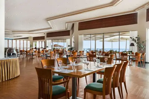 Ramada Plaza by Wyndham Thraki in Νέα Χηλή — foto 8