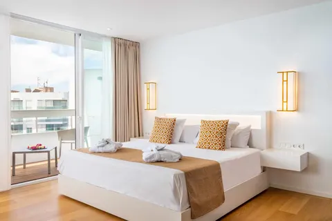 Hotel Vibra Algarb in Ibiza — foto 2