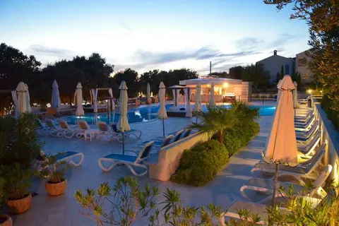 Hotel La Luna in Novalja — foto 12