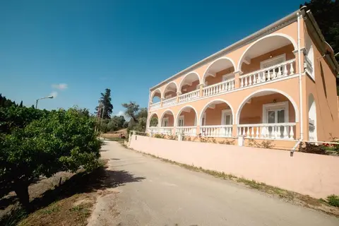 Angeliki Apartments in Δημοτική Ενότητα Λευκιμμαίων — foto 11