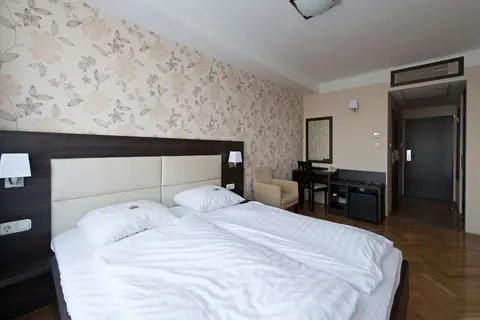 Medos Hotel Budapest in Boedapest — foto 26