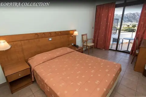 Cleopatra Superior Hotel in Καρδάμαινα — foto 4