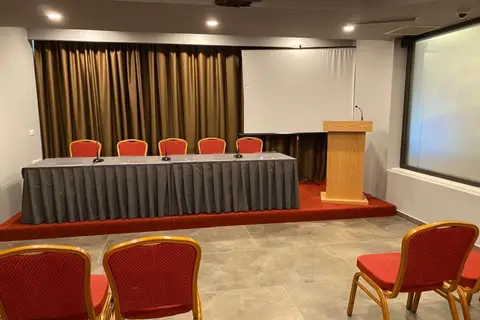 Eter Hotel in Golem — foto 18