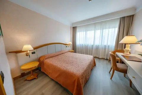 Hotel Perugia Plaza in Perugia — foto 17