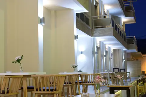 Grand TheoNi Hotel Suites & Spa in Municipal Unit of Apollonioi — foto 19
