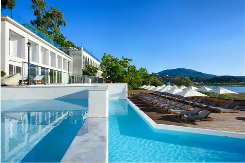 The Royal Grand Hotel in Korfoe