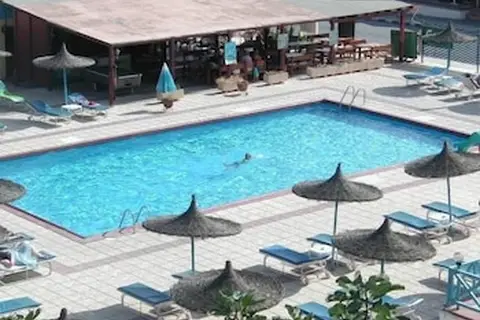 Mandali Hotel in Παραλίμνι — foto 30