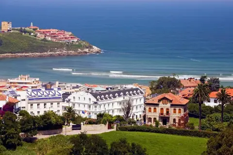 Gran Hotel Suances in Suances — foto 2